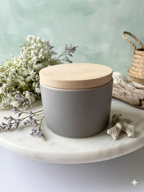 Coastal Cottage Candle – Fresh, Airy & Effortlessly Romantic